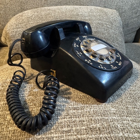 Vintage Western Electric 500 Series Black Rotary Desk Phone - Picture 4 of 9